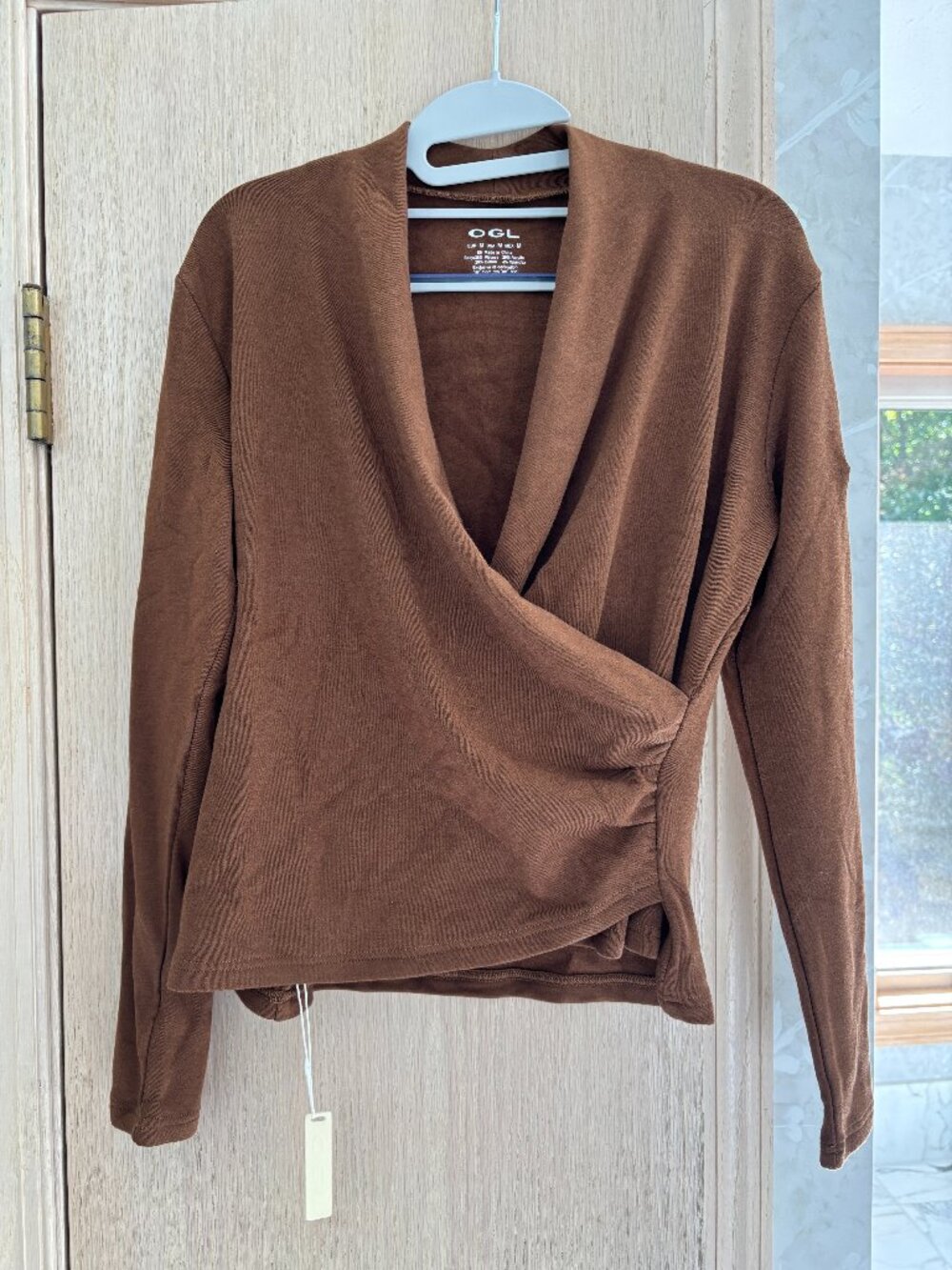 OGL NWT Brown Eco-Mousse®3.0 Thermal Surplice Long Sleeve Top Sz Medium